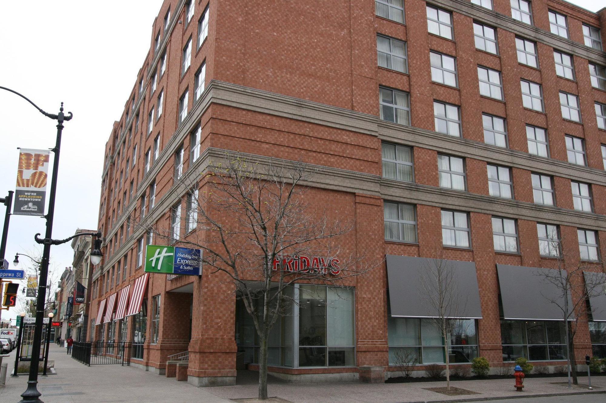 Holiday Inn Express & Suites Buffalo Downtown, An Ihg Hotel Exterior foto